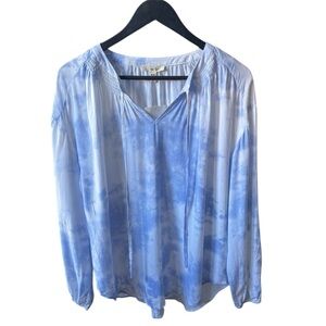 NWT Blue and White Tie-Dye Top